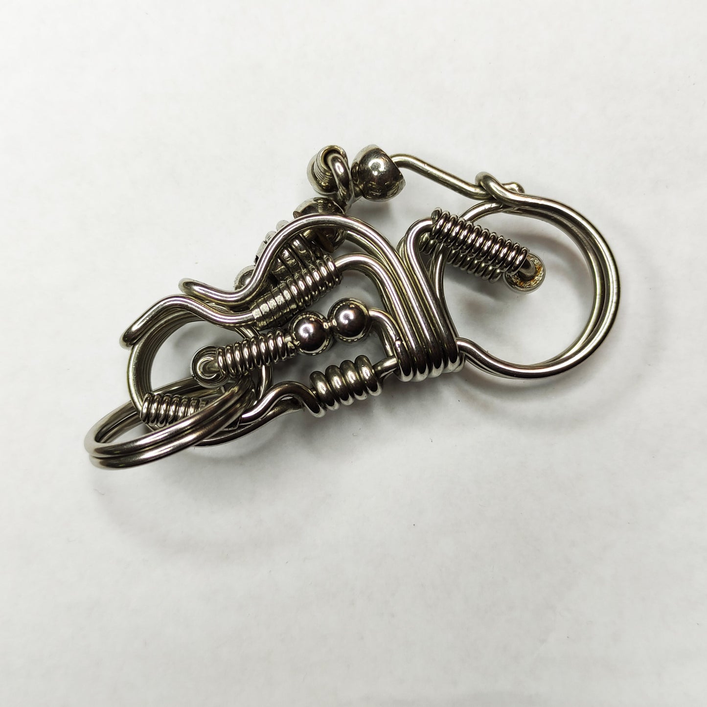 Motorcycle key chains, handmade motorcycle key chains, free gifts, men's accessories for hunters, campers, and outdoor activities