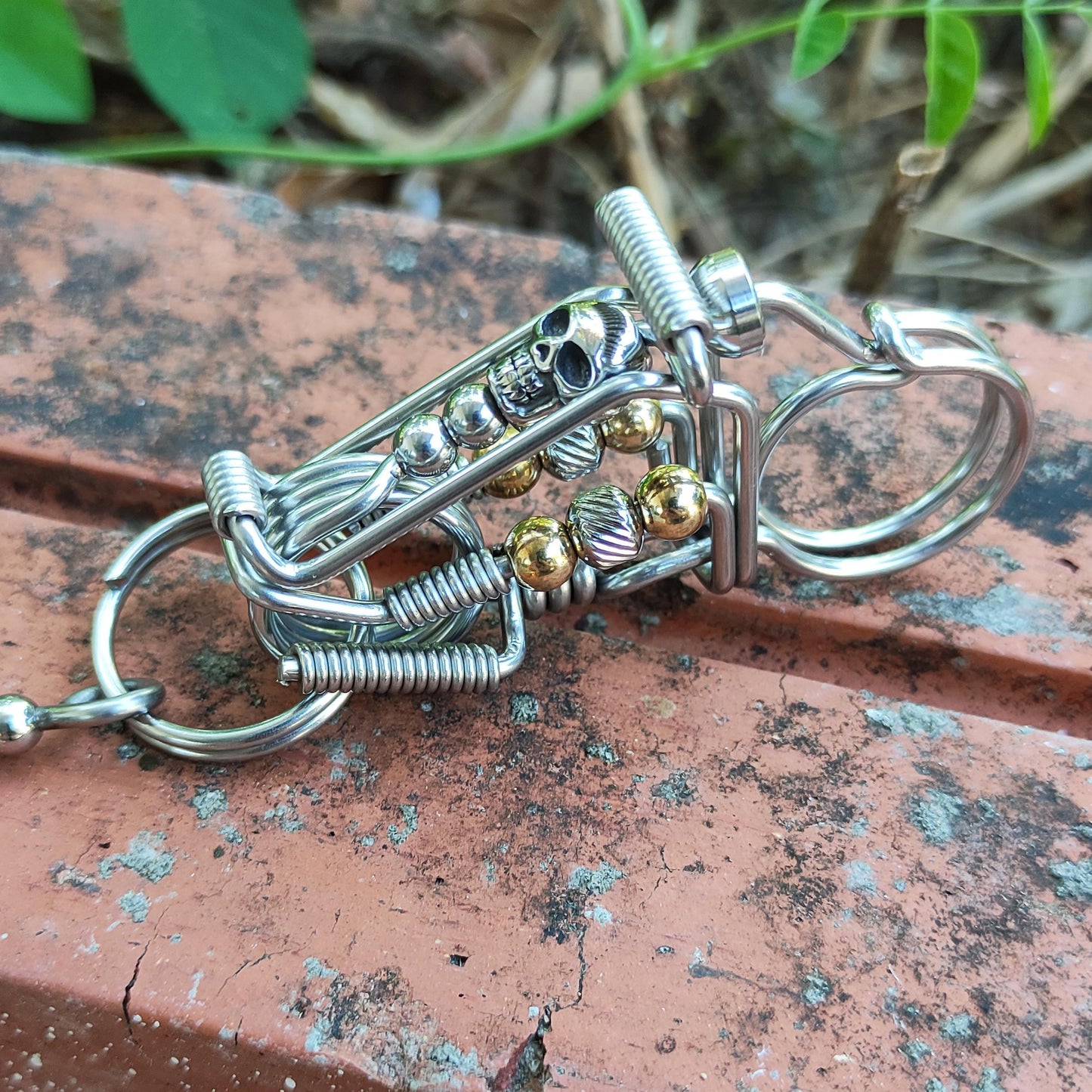 Handmade motorcycle keychain by CTOOM, with wire-wrapped stainless steel and secure hook. Durable, stylish, and perfect for bikers