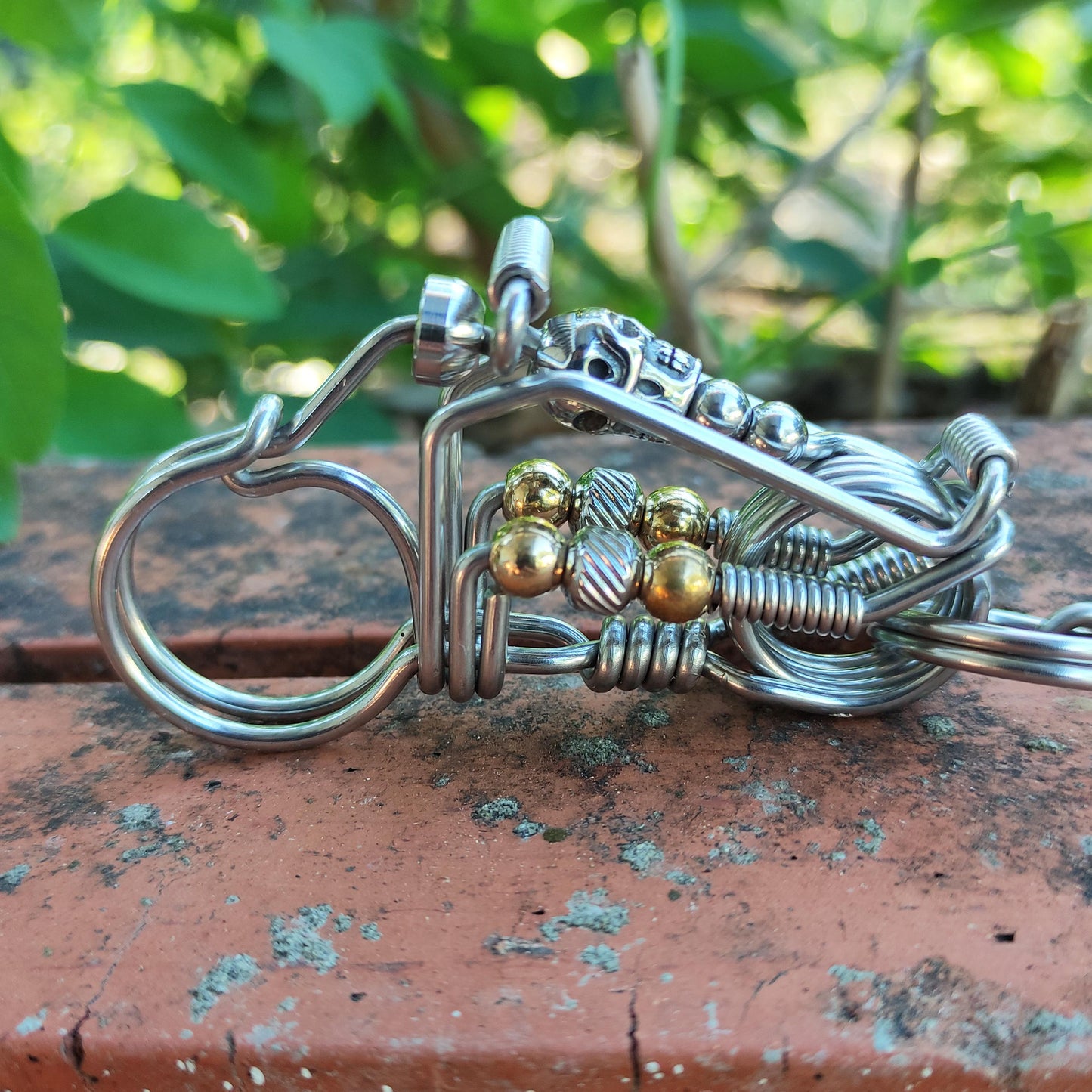 Handmade motorcycle keychain by CTOOM, with wire-wrapped stainless steel and secure hook. Durable, stylish, and perfect for bikers